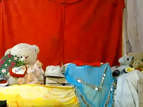 hottieperla online show from July 4, 6:36 pm