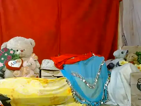 hottieperla online show from July 6, 7:49 pm