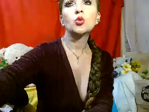 hottieperla online show from August 1, 7:24 pm