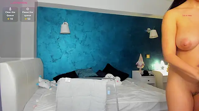 Snapshot of Awesome_Jolie chatting on December 24, 5:44 pm Awesome Jolie online show from December 24, 5:44 pm