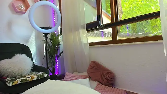 Awesome Jolie online show from July 7, 12:09 pm