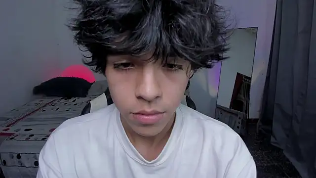 Alan26  online show from January 7, 10:56 pm