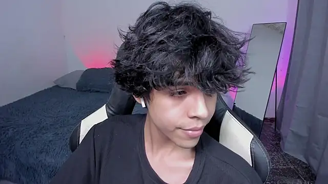 Alan26  online show from January 19, 4:38 am