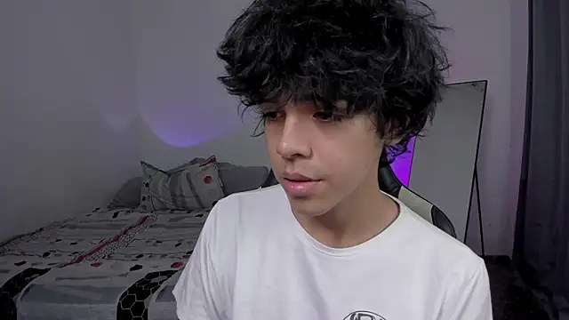 Alan26  online show from February 26, 3:44 pm