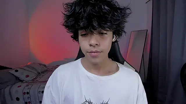 Alan26  online show from February 28, 10:22 pm