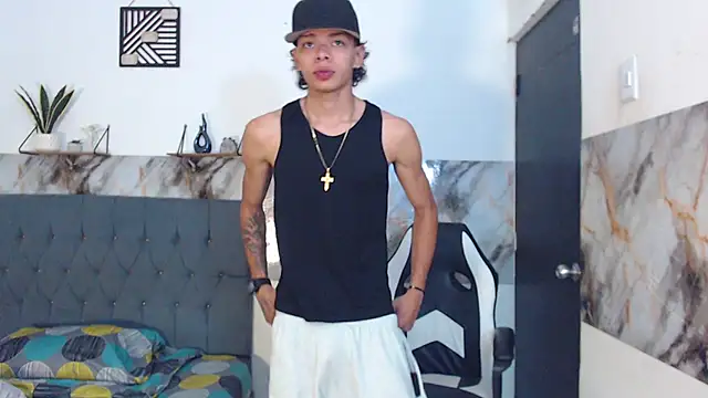 Harry jhonsson online show from August 1, 3:39 am