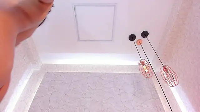 Snapshot of aprilalen chatting on March 22, 1:19 pm aprilalen online show from March 22, 1:19 pm