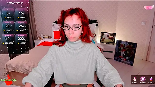 Snapshot of LeylaNoiry chatting on January 2, 8:57 pm LeylaNoiry online show from January 2, 8:57 pm