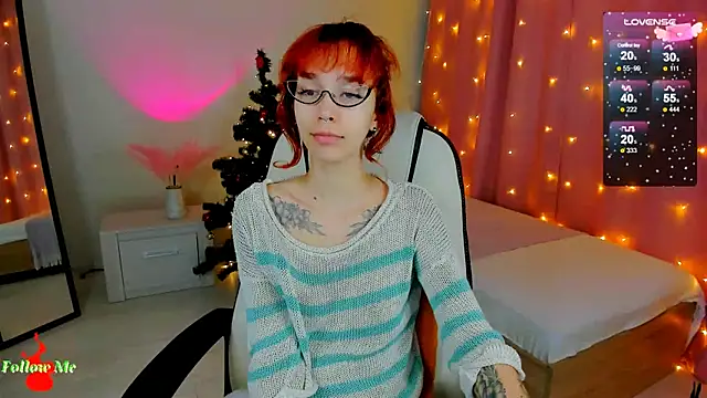 Snapshot of LeylaNoiry chatting on January 4, 2:46 pm LeylaNoiry online show from January 4, 2:46 pm