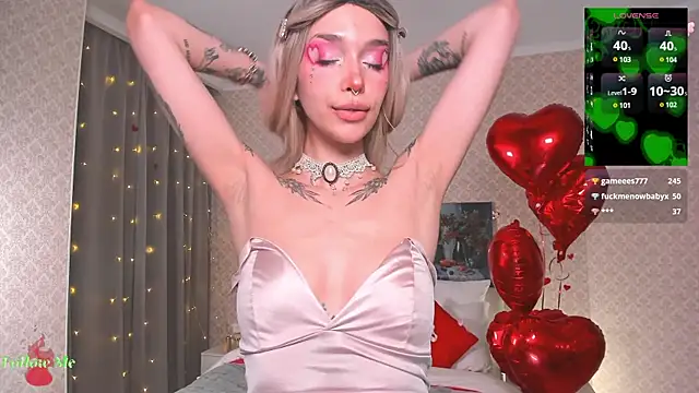 Snapshot of LeylaNoiry chatting on February 14, 5:46 pm LeylaNoiry online show from February 14, 5:46 pm