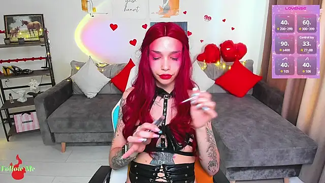 Snapshot of LeylaNoiry chatting on February 19, 2:44 pm LeylaNoiry online show from February 19, 2:44 pm