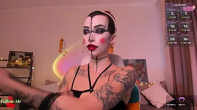 Snapshot of LeylaNoiry chatting on February 26, 3:30 pm LeylaNoiry online show from February 26, 3:30 pm