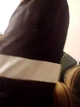 Snapshot of mailo_bronw chatting on July 12, 7:27 pm mailo bronw online show from July 12, 7:27 pm