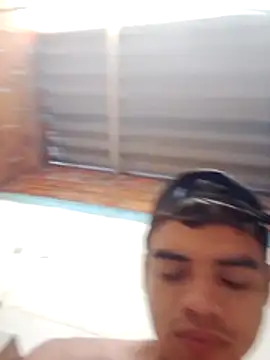 Snapshot of mailo_bronw chatting on August 5, 3:26 pm mailo bronw online show from August 5, 3:26 pm