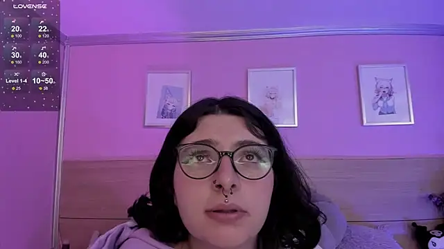 Snapshot of Sachi_Meow chatting on February 1, 3:30 am Sachi Meow online show from February 1, 3:30 am