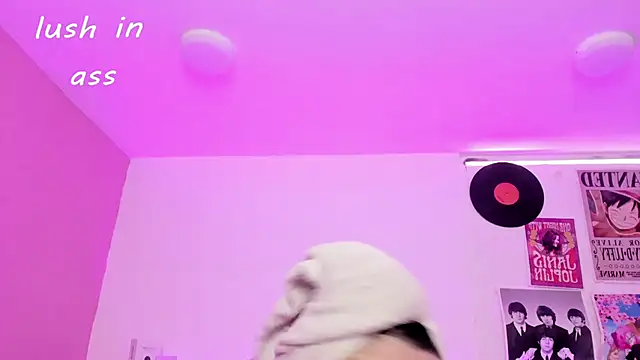 Sachi Meow online show from February 17, 7:20 pm