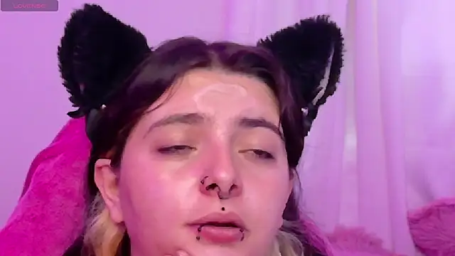 Sachi Meow online show from June 14, 7:49 pm