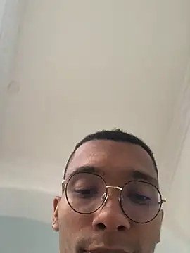 Aaronblack1  online show from February 23, 8:33 pm