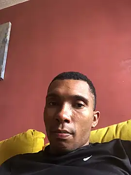 Aaronblack1  online show from April 27, 5:44 pm