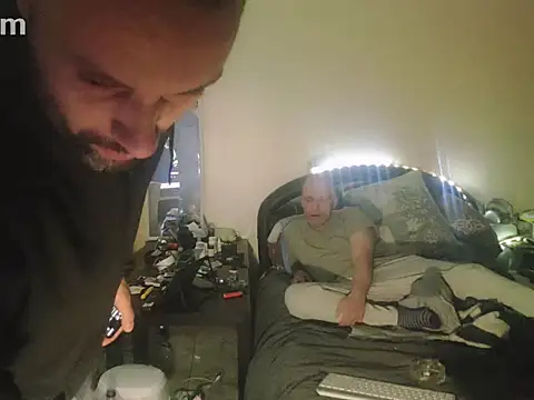 Terizizz online show from April 9, 2:22 am