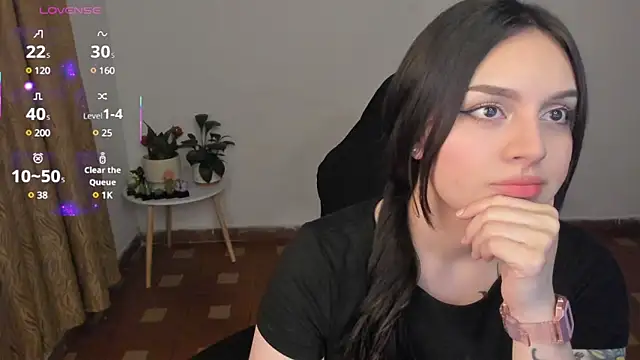 Snapshot of anaveleeez chatting on February 27, 2:32 am anaveleeez online show from February 27, 2:32 am