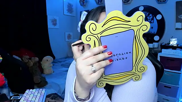 Snapshot of Luise_Meyrink chatting on October 24, 2:30 am Luise Meyrink online show from October 24, 2:30 am