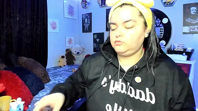 Snapshot of Luise_Meyrink chatting on November 20, 3:07 am Luise Meyrink online show from November 20, 3:07 am