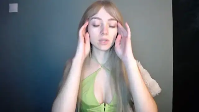 LuciaYoung online show from January 11, 7:30 pm