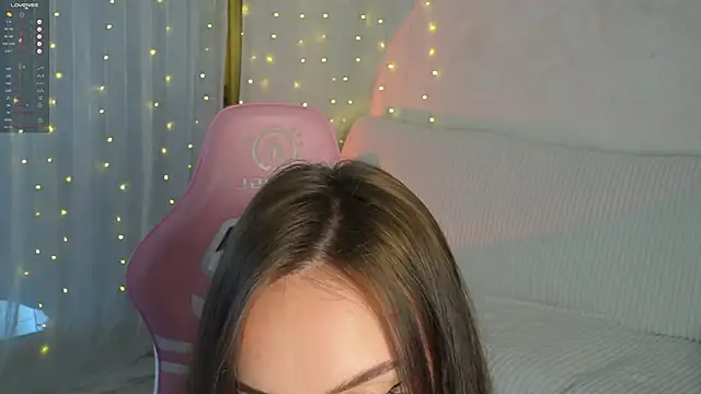 Snapshot of Dilara054 chatting on February 10, 3:42 pm Dilara054 online show from February 10, 3:42 pm