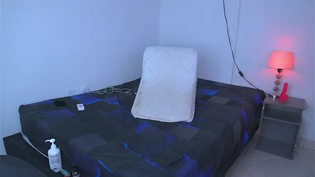 argiee taylorxs2 online show from September 16, 2:34 am