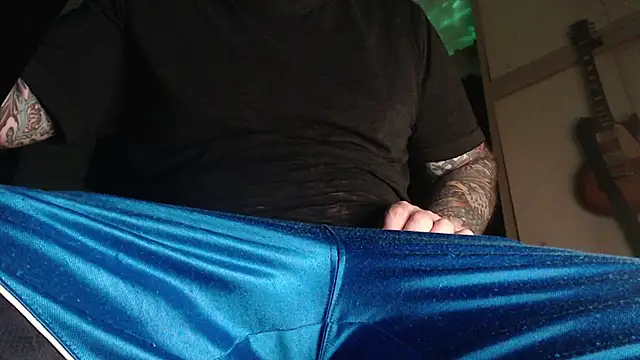 Snapshot of zedizded77 chatting on October 30, 12:23 am zedizded77 online show from October 30, 12:23 am