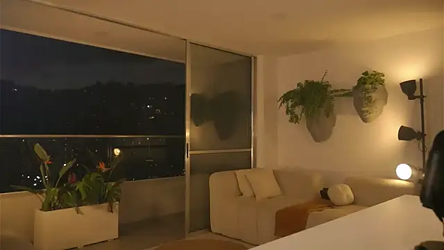 Ms Sammy online show from February 18, 11:33 pm