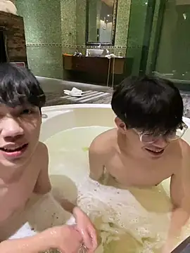 Snapshot of hihi0169 chatting on January 16, 1:58 pm hihi0169 online show from January 16, 1:58 pm