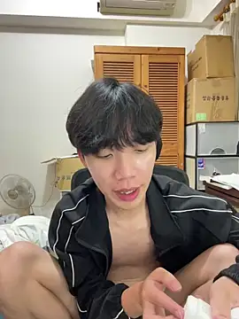 Snapshot of hihi0169 chatting on February 15, 5:28 pm hihi0169 online show from February 15, 5:28 pm