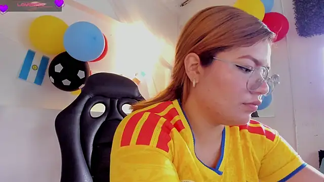 Abby Mae  online show from June 17, 12:07 pm