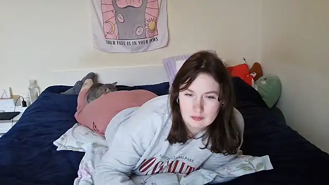 Snapshot of franceska_blue chatting on February 11, 2:35 pm franceska blue online show from February 11, 2:35 pm