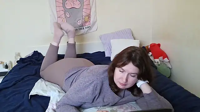 Snapshot of franceska_blue chatting on February 19, 2:12 pm franceska blue online show from February 19, 2:12 pm