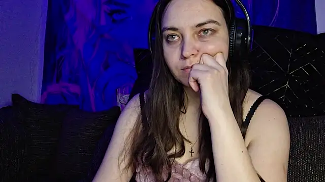 Cyndee Winter online show from February 26, 6:43 pm