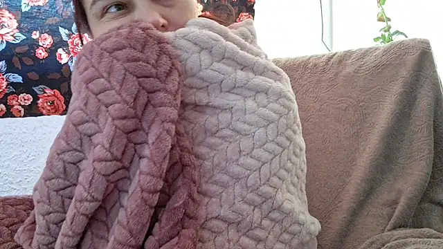 Cyndee Winter online show from March 21, 4:29 pm