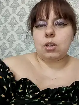 Snapshot of diamond190896 chatting on February 13, 10:12 am diamond190896 online show from February 13, 10:12 am