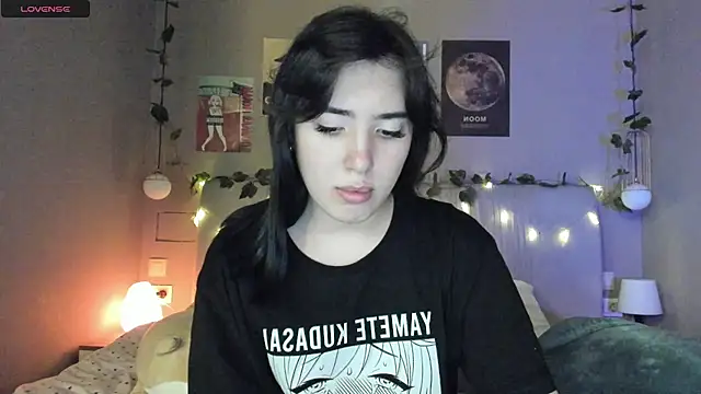 Snapshot of Anisawithlove chatting on December 17, 5:15 pm Anisawithlove online show from December 17, 5:15 pm