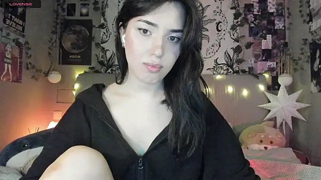 Snapshot of Anisawithlove chatting on March 6, 2:18 pm Anisawithlove online show from March 6, 2:18 pm