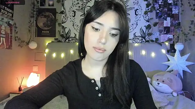 Snapshot of Anisawithlove chatting on March 8, 8:25 pm Anisawithlove online show from March 8, 8:25 pm