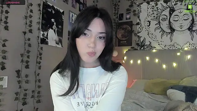 Snapshot of Anisawithlove chatting on March 21, 3:57 pm Anisawithlove online show from March 21, 3:57 pm