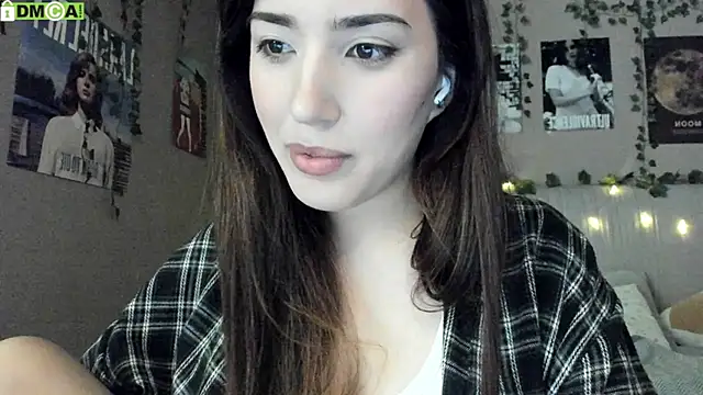 Snapshot of Anisawithlove chatting on November 24, 8:14 am Anisawithlove online show from November 24, 8:14 am