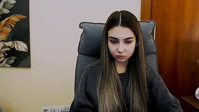 Snapshot of Lili_magic chatting on February 16, 3:27 pm Lili magic online show from February 16, 3:27 pm