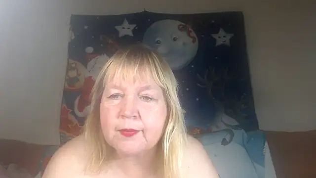 Snapshot of Blasflittchen chatting on December 14, 11:23 pm Blasflittchen online show from December 14, 11:23 pm