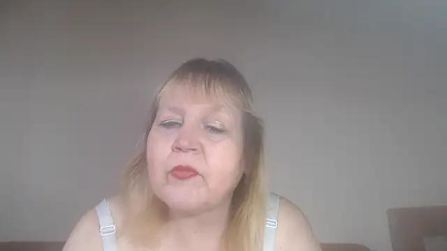 Snapshot of Blasflittchen chatting on February 22, 2:19 pm Blasflittchen online show from February 22, 2:19 pm