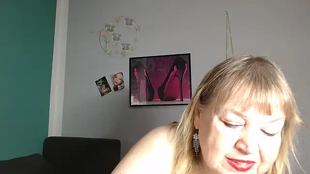 Snapshot of Blasflittchen chatting on October 13, 10:26 am Blasflittchen online show from October 13, 10:26 am