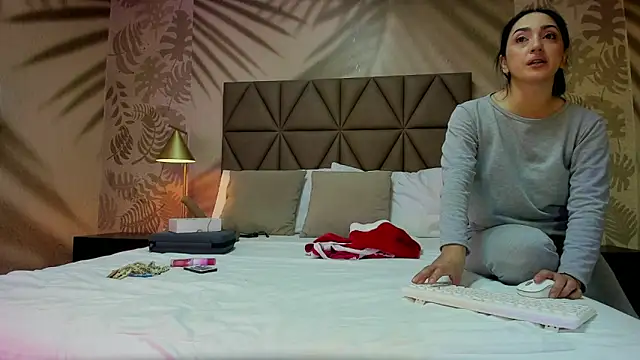 Snapshot of LIAH_IZUMI chatting on December 20, 12:56 pm LIAH IZUMI online show from December 20, 12:56 pm